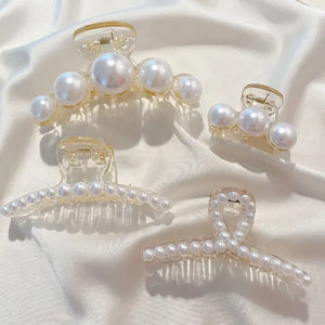 Mini Pearl Hair Clip