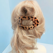 Blonde Tortoise Flat Hair Clip