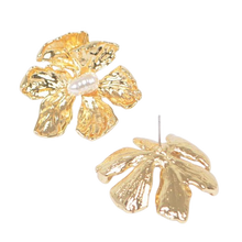 Vintage Pearl Flower Earrings